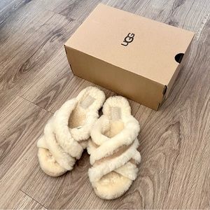 UGG Scuffita slippers sandals size 7